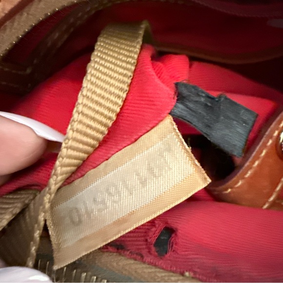 Dooney Bourke Women's Hobo Bag Pearl Ostrich Cream Brown Leather Shoulder Bag - Picture 12 of 16